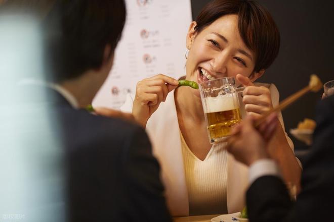 次男子望而却步 女子：每次都是花我的钱开元ky棋牌江苏31岁女子相亲见面3(图5)